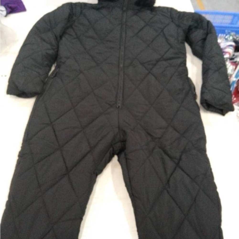 Women’s jumpsuit/ snowsuit